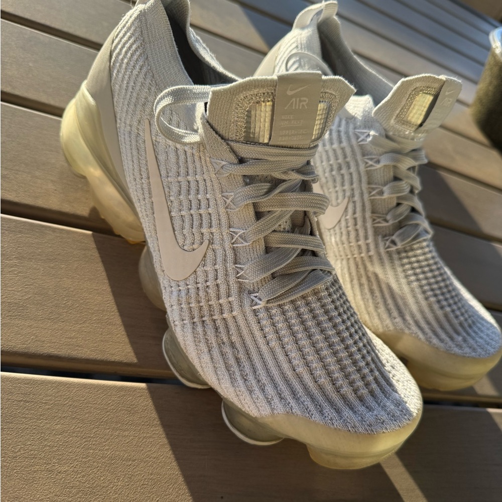 Nike vapor max shoes